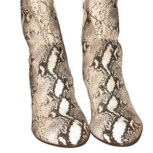 Steve Madden Black and Cream Heeled Boots ONLY WORN ONCE